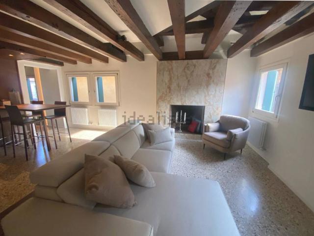 Appartamento in affitto di 90 m²