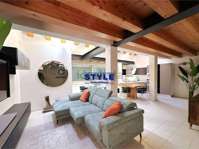 Appartamento in affitto di 90 m²