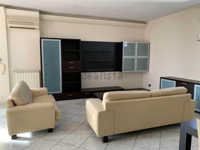 Appartamento in affitto di 90 m²