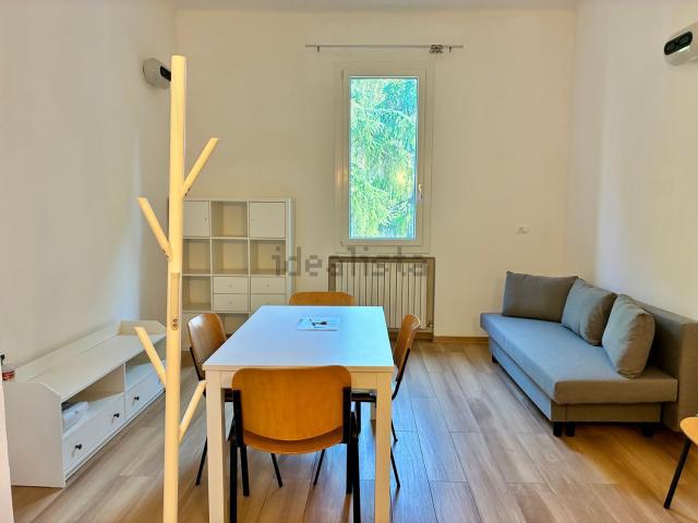 Appartamento in affitto di 91 m² in Piazza dell&apos Unità, 5