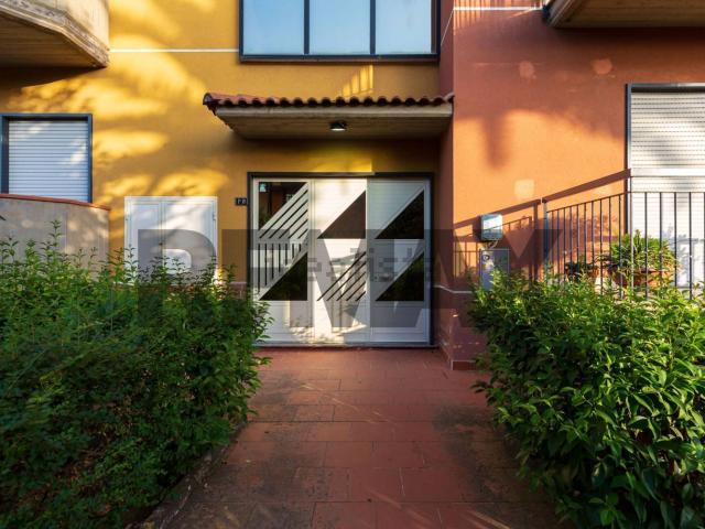Appartamento in affitto di 91 m² in Via Domenico Gagini, 17
