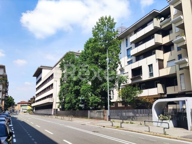 Appartamento in affitto di 91 m² in Via Evaristo Baschenis, 8