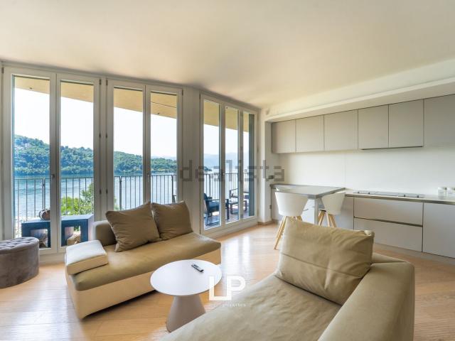 Appartamento in affitto di 91 m² in Viale De Angeli, 44