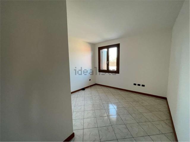 Appartamento in affitto di 92 m² in Traversa Capitello, 16