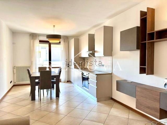 Appartamento in affitto di 92 m² in Via Collodi, 2
