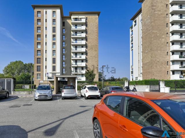 Appartamento in affitto di 92 m² in Via Giotto