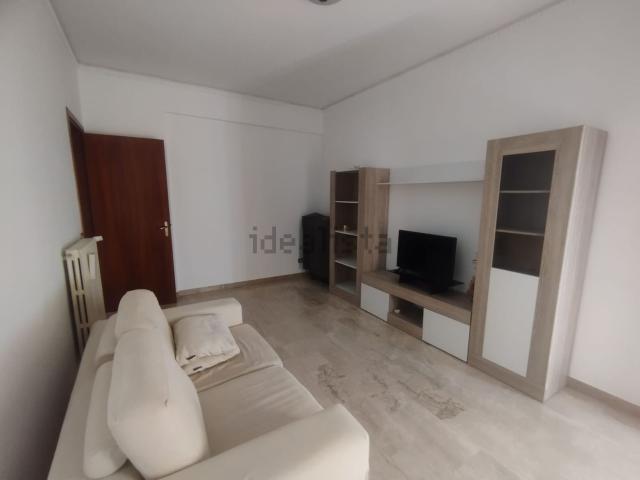 Appartamento in affitto di 92 m² in Via Giuseppe Garibaldi, 5