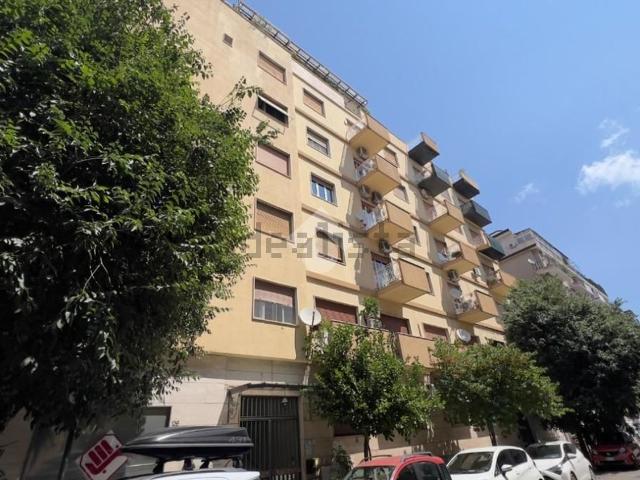 Appartamento in affitto di 92 m² in Via Giuseppe Pipitone Federico, 137