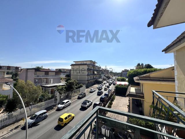 Appartamento in affitto di 97 m² in Corso Europa, 247