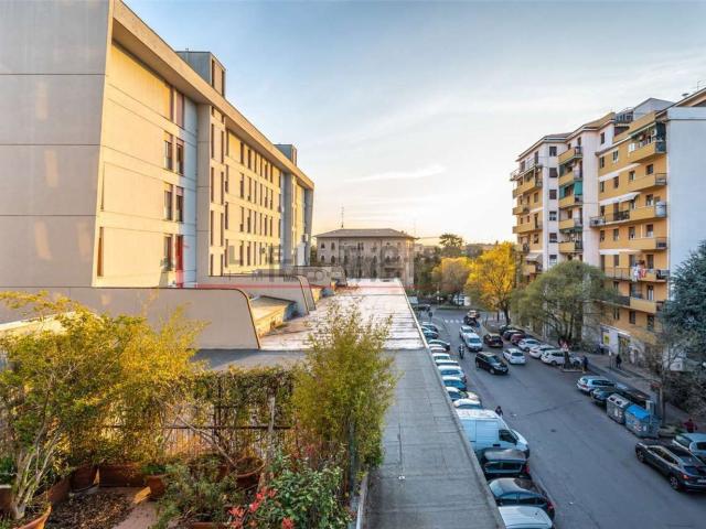 Appartamento in affitto di 97 m² in Via Bellinzona, 37