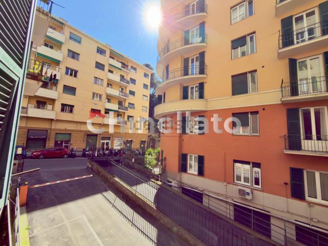 Appartamento in affitto di 97 m² in Via Donghi, 30