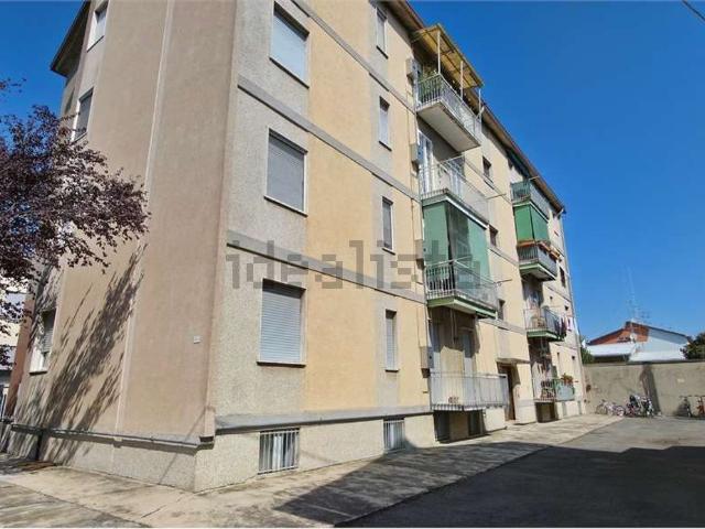 Appartamento in affitto di 97 m² in Via Monte Grappa, 10