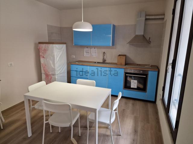 Appartamento in affitto di 97 m² in Via Roma, 1