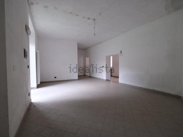 Appartamento in affitto di 97 m² in Via San Martino, 43