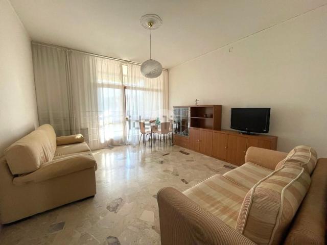 Appartamento in affitto di 97 m² in Via San Zeno, 1