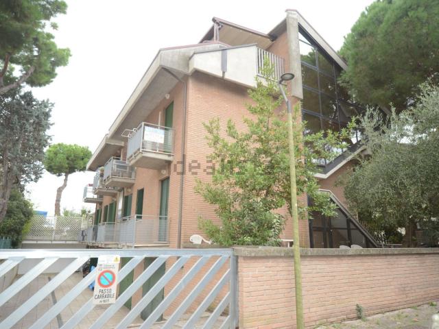 Appartamento in affitto di 97 m² in Viale Zara, 14