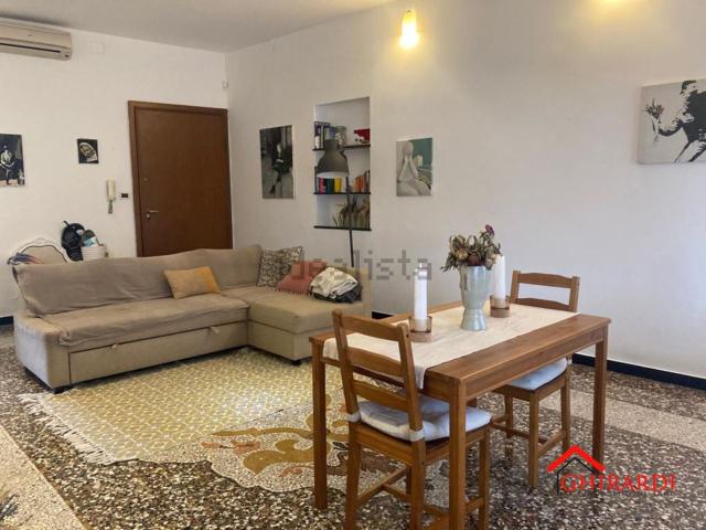 Appartamento in affitto di 94 m² in Vico Schiaffino, 1
