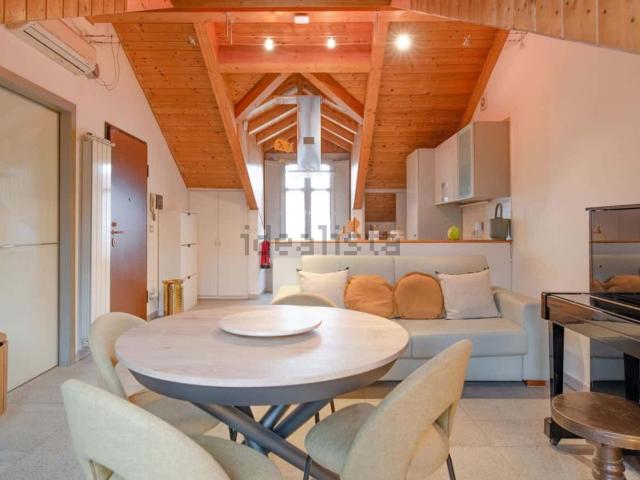 Appartamento in affitto di 94 m² in Via Vigone, 23