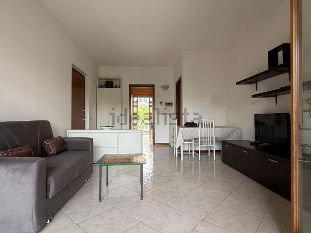 Appartamento in affitto di 94 m² in Via Alessandro Bisnati, 4