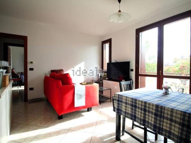 Appartamento in affitto di 94 m² in Via Carlo Armellini, 45