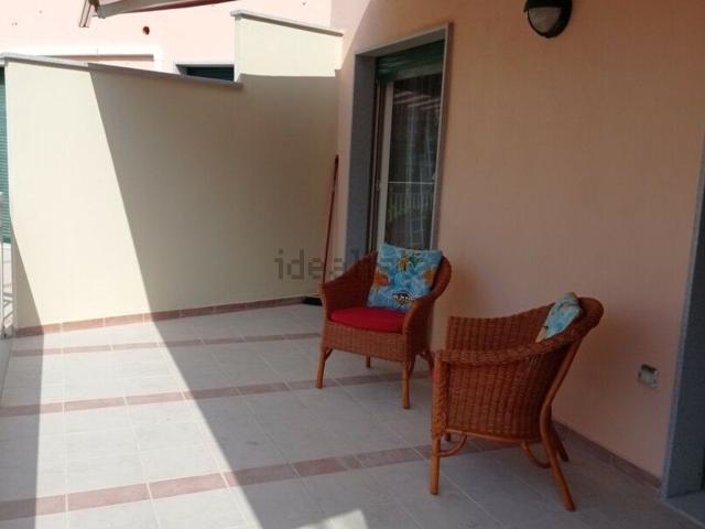 Appartamento in affitto di 94 m² in Via del Mare, 58