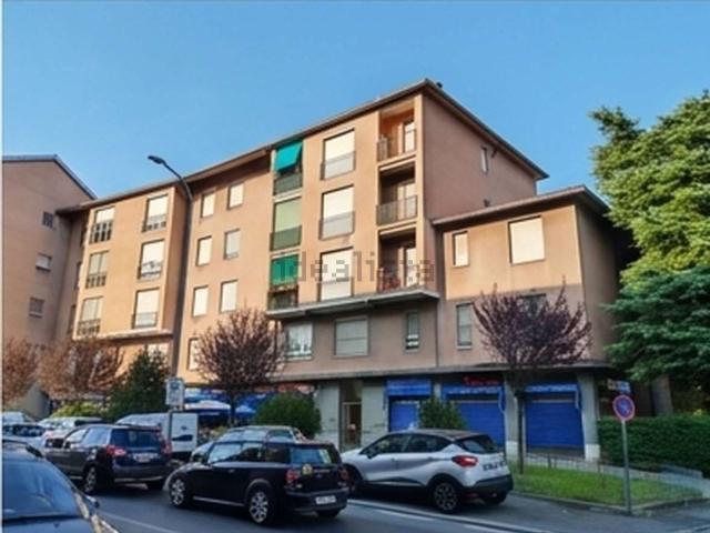 Appartamento in affitto di 94 m² in Via Parco Vecchio, 10