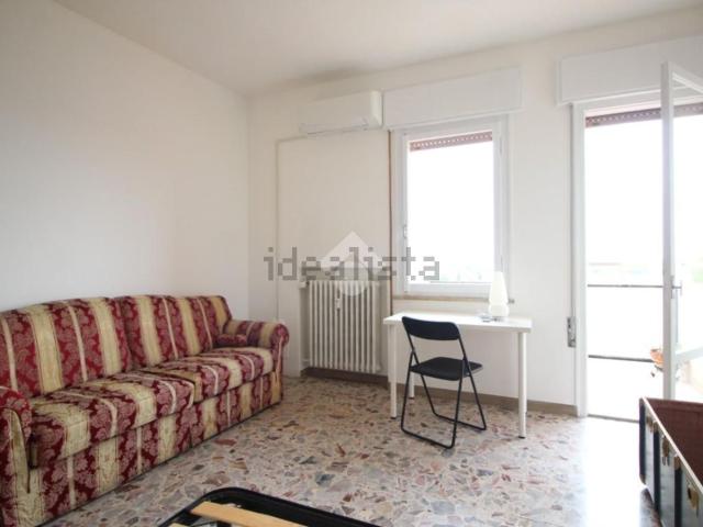 Appartamento in affitto di 94 m² in Viale Giovanni Bovio