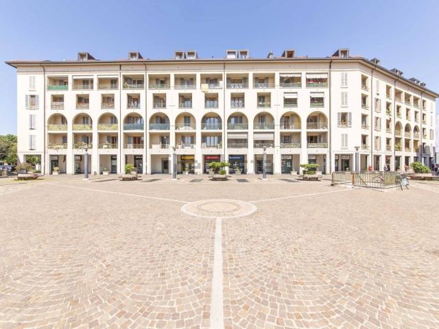 Appartamento in affitto di 93 m² in Piazza Generale Carlo Alberto dalla Chiesa, 4