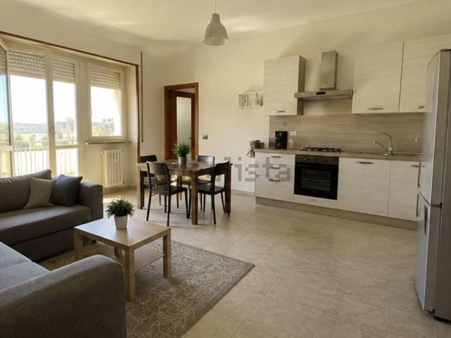 Appartamento in affitto di 95 m² in Strada Quarta