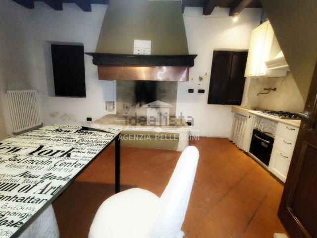 Appartamento in affitto di 95 m² in Via Valle dei Calvi
