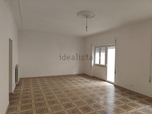 Appartamento in affitto di 75 m² in Via Antonio Rosmini, 25