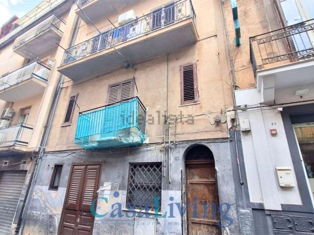 Appartamento in affitto di 95 m² in Via Antonio Veneziano, 83
