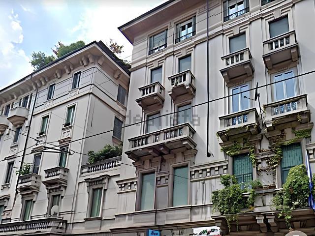 Appartamento in affitto di 95 m² in Via Carlo Farini, 55
