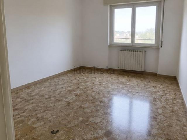 Appartamento in affitto di 95 m² in Via Cavour