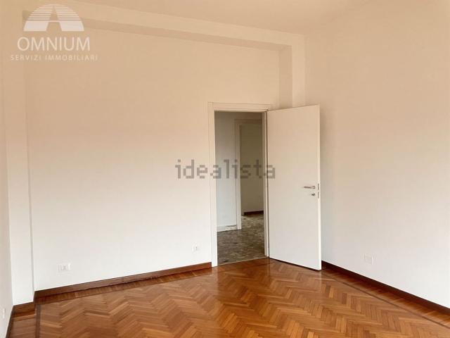 Appartamento in affitto di 95 m² in Via Crocefisso, 6