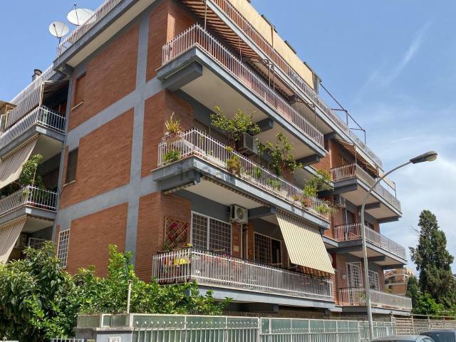 Appartamento in affitto di 95 m² in Via Dego