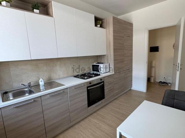 Appartamento in affitto di 95 m² in Via della Pergola, 67