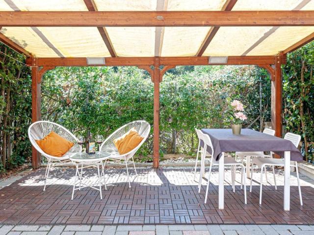 Appartamento in affitto di 95 m² in Via delle Acacie