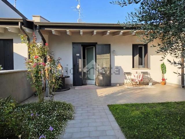 Appartamento in affitto di 95 m² in Via Emilio Segrè, 19