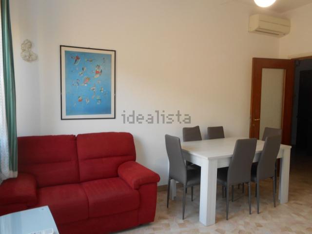 Appartamento in affitto di 95 m² in Via Giuseppe Massarenti, 108