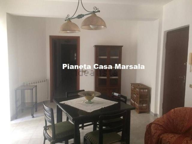 Appartamento in affitto di 95 m² in Via GROTTA DEL TORO