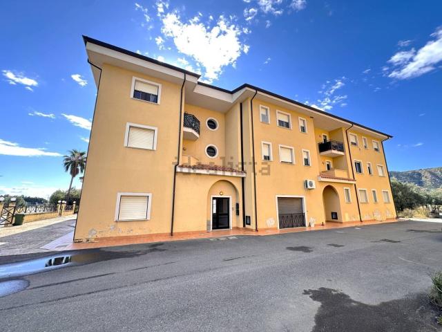 Appartamento in affitto di 95 m² in Via Itaca