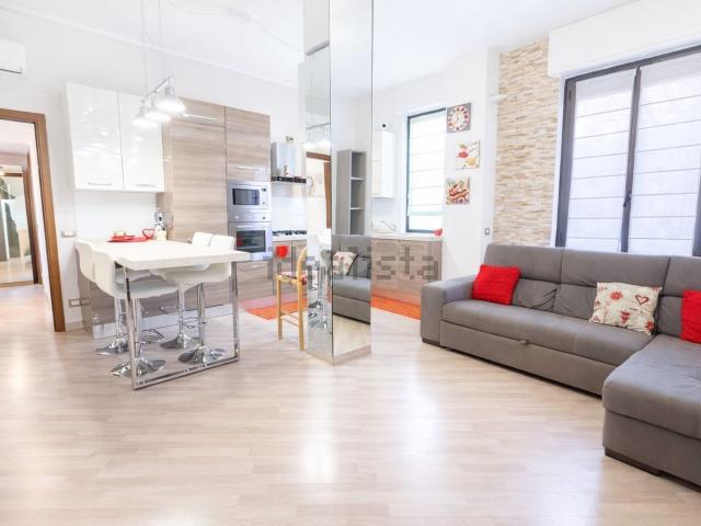 Appartamento in affitto di 95 m² in Via Luigi Biraghi, 27