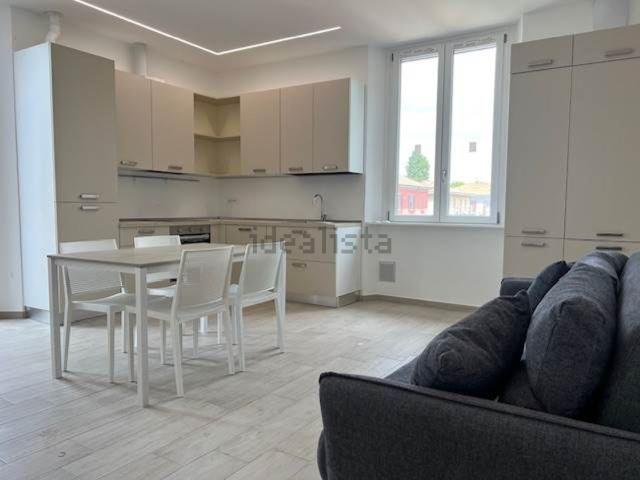 Appartamento in affitto di 95 m² in Via Manini