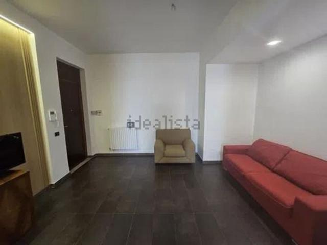 Appartamento in affitto di 95 m² in Via Maggiore Pietro Toselli