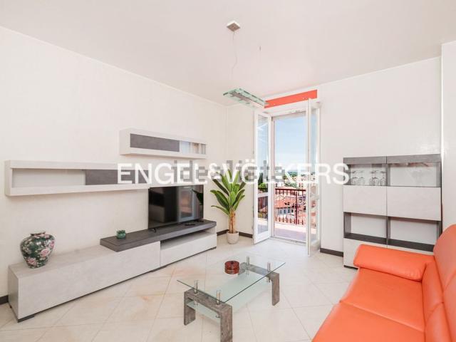 Appartamento in affitto di 95 m² in Via Medici da Seregno, 28