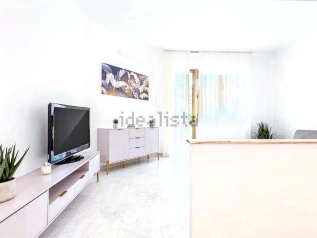 Appartamento in affitto di 95 m² in Via Paverano, 85
