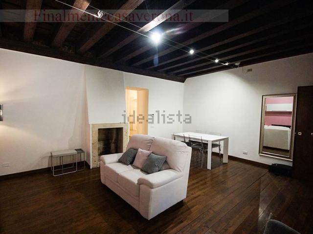Appartamento in affitto di 95 m² in Via Rosa