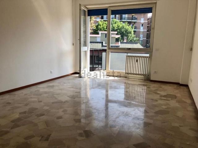 Appartamento in affitto di 95 m² in Via San Gottardo, 67