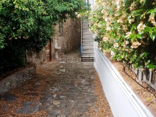 Appartamento in affitto di 95 m² in Via San Gersolè, 22
